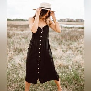 NWT TMS x Finding July “The Hanley” Dress